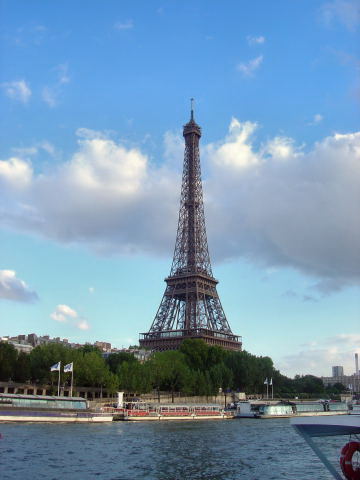 20060418125704-paris.jpg